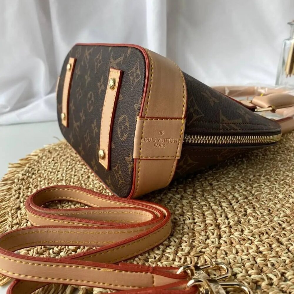 <AUTHENTIC>Louis Vuitton bag - image 6